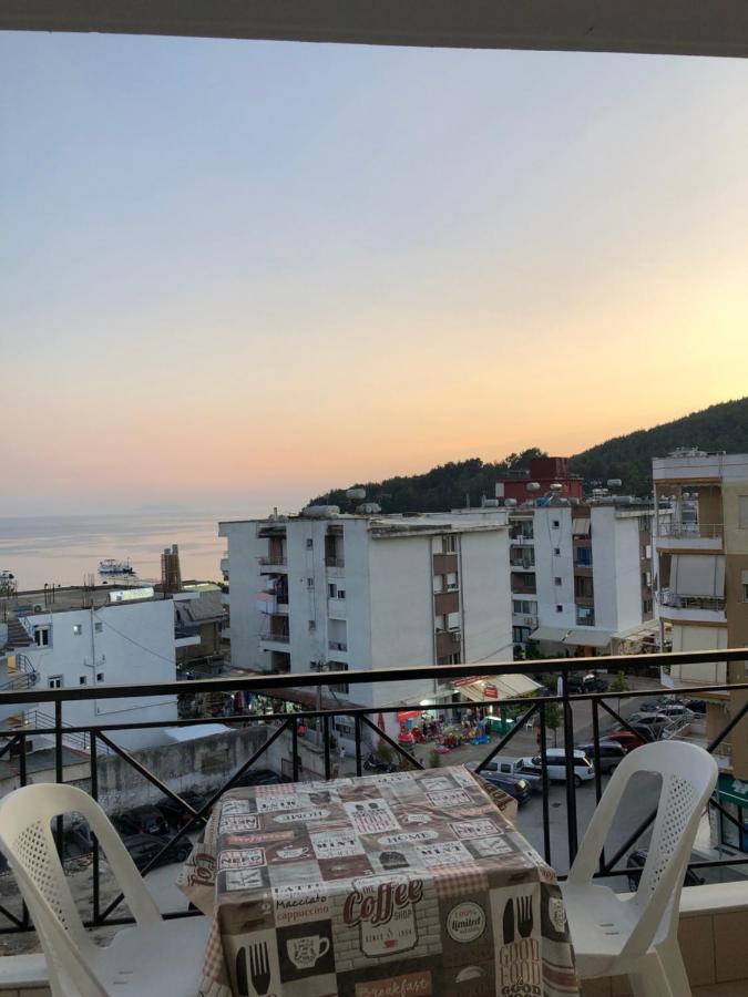 Center Hotel Pirro Himare Bagian luar foto