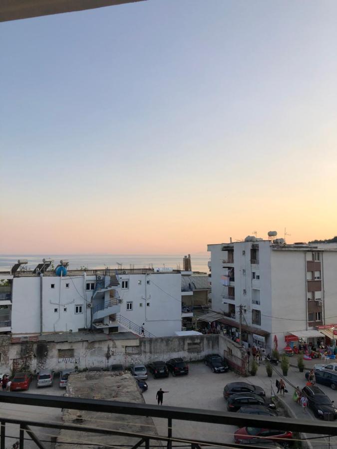 Center Hotel Pirro Himare Bagian luar foto