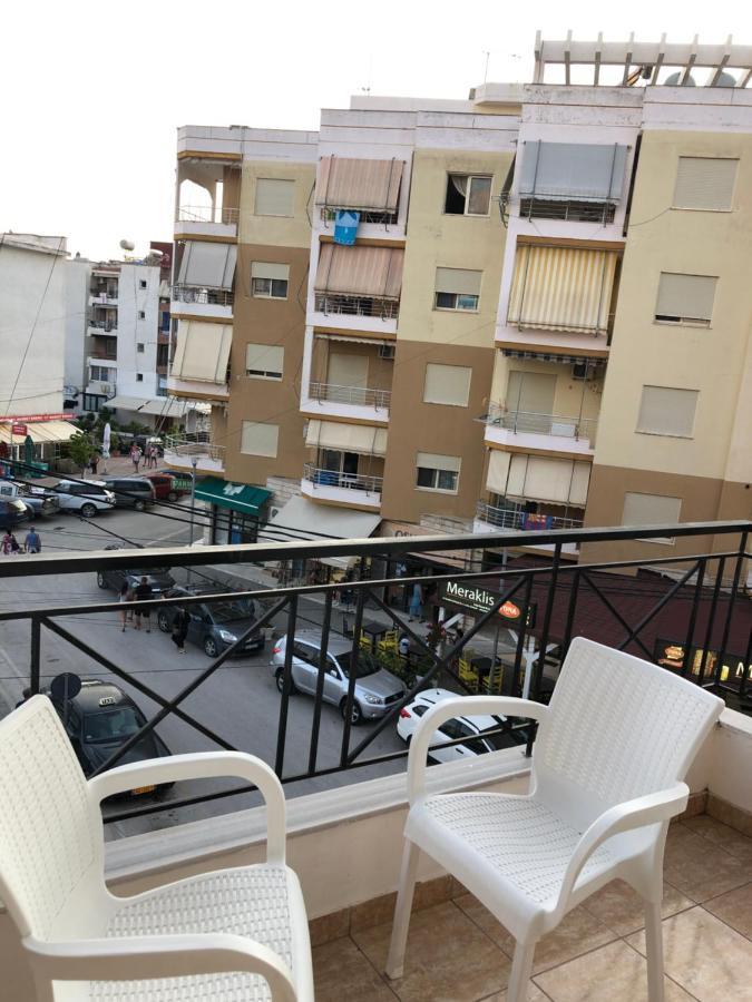 Center Hotel Pirro Himare Bagian luar foto